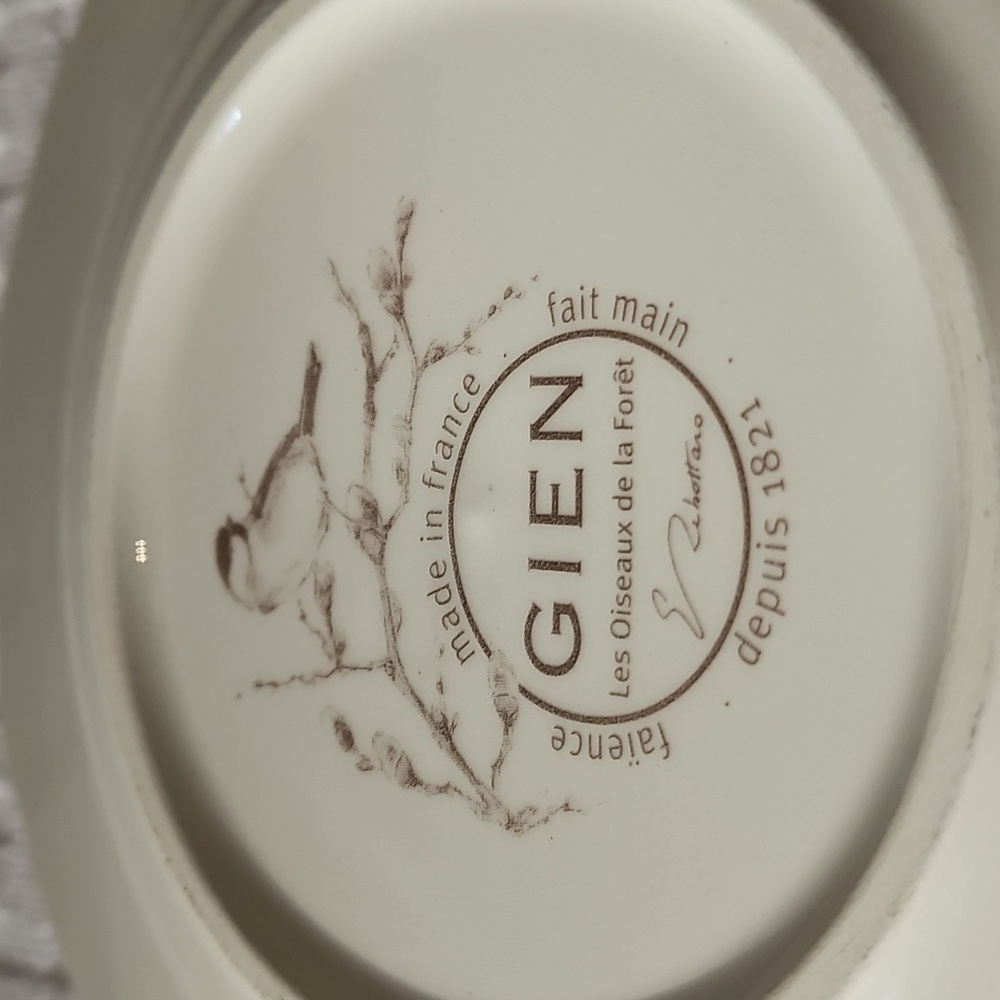 1 Gien Dessert Plate 6.5 Inches Round Perfect Condition - Picture 3 of 4